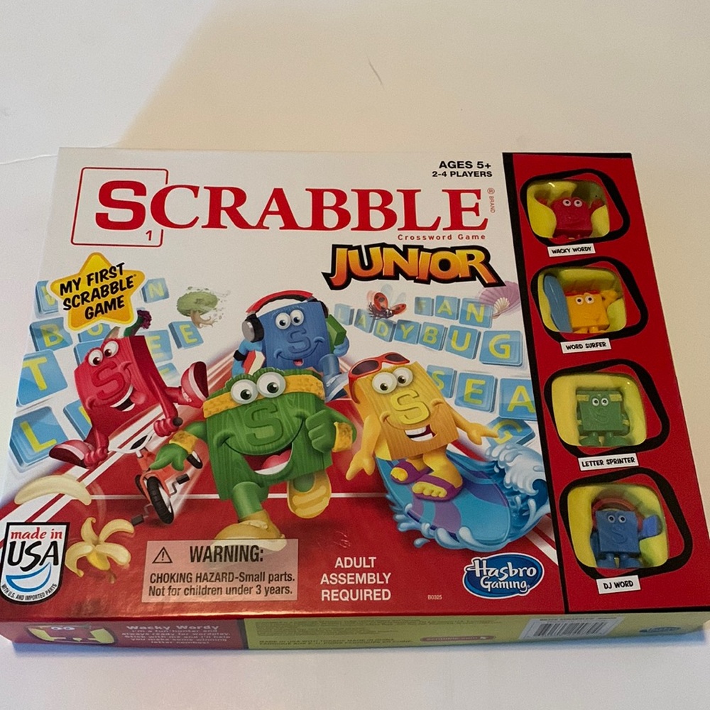 Hasbro Scrabble junior crossword game